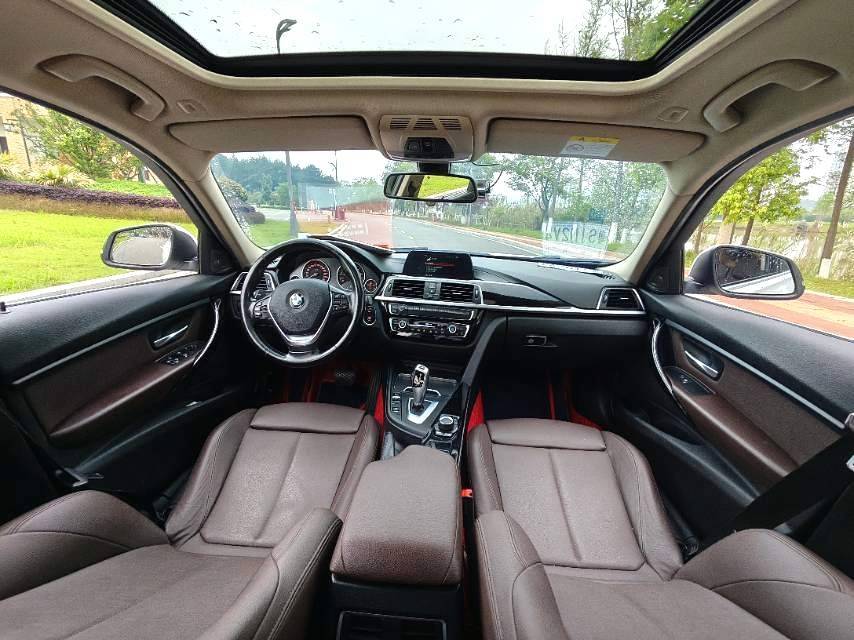 BMW 3 Series 2018 #3 BMW 3 Series 2018 car image #3