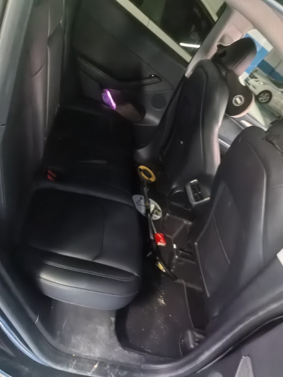 Tesla Model Y 2022 #4 Tesla Model Y 2022 car image #4
