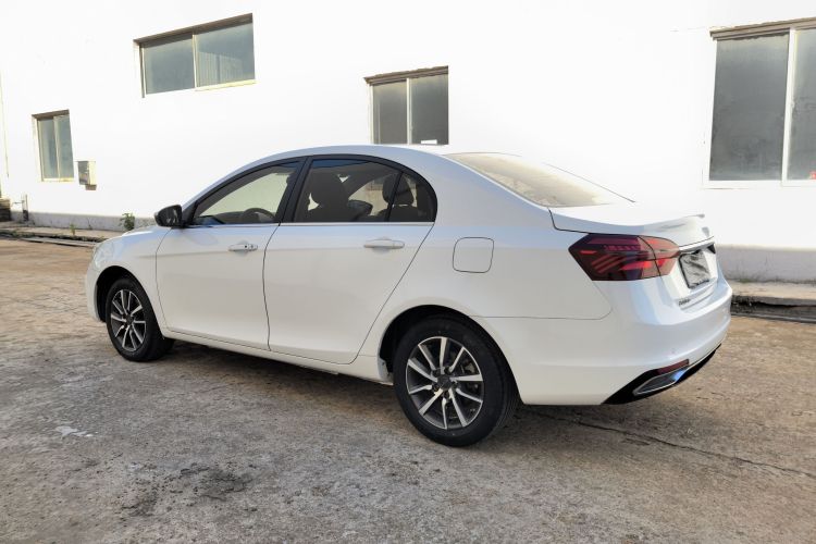 GEELY Emgrand 2019 #8 GEELY Emgrand 2019 car image #8