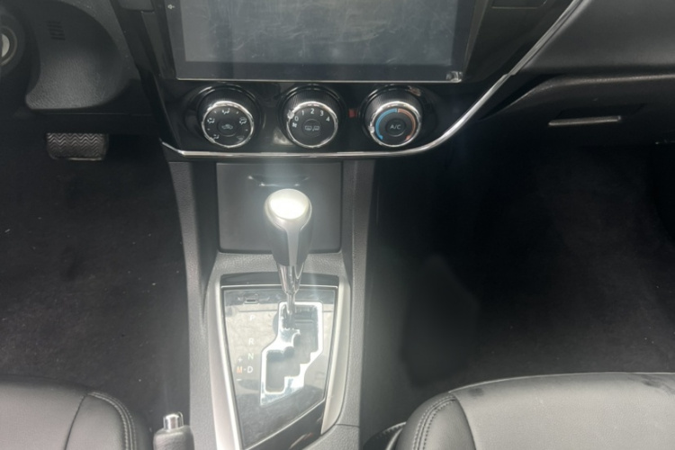 Toyota Corolla 2018 #21 Toyota Corolla 2018 car image #21