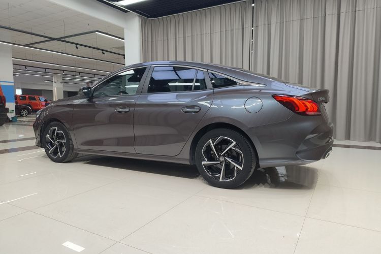 MG 5 2021 imagen de coche #6