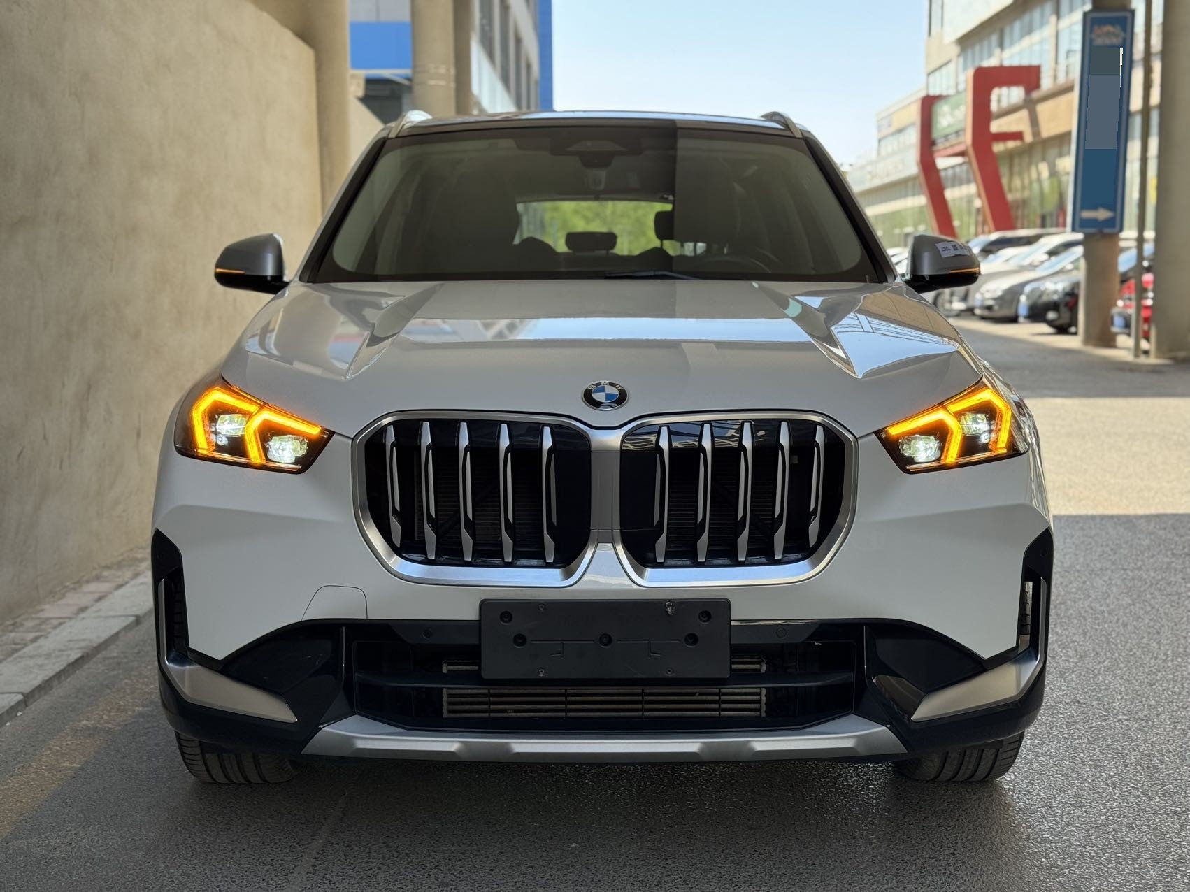 BMW X1 2023 car image #2