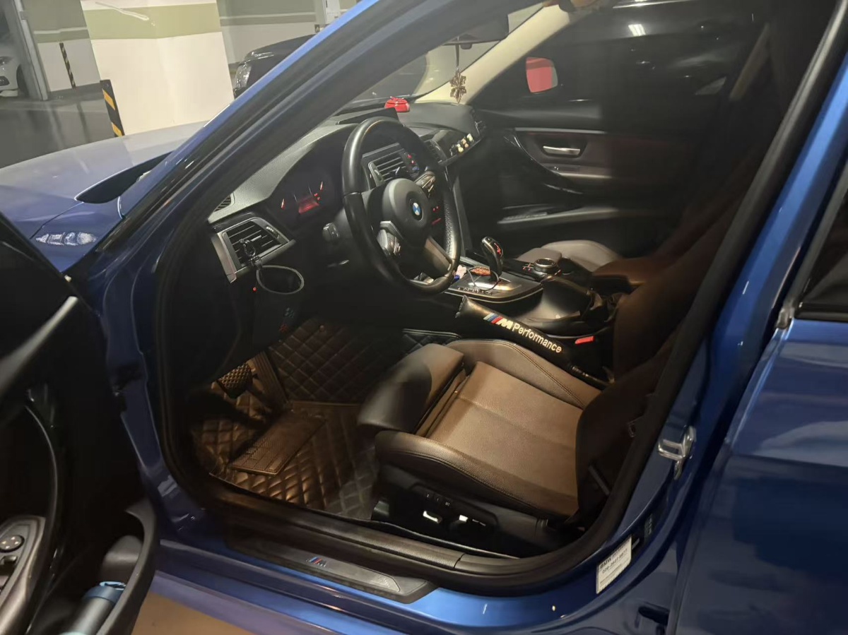 BMW 3 Series 2019 car image #2