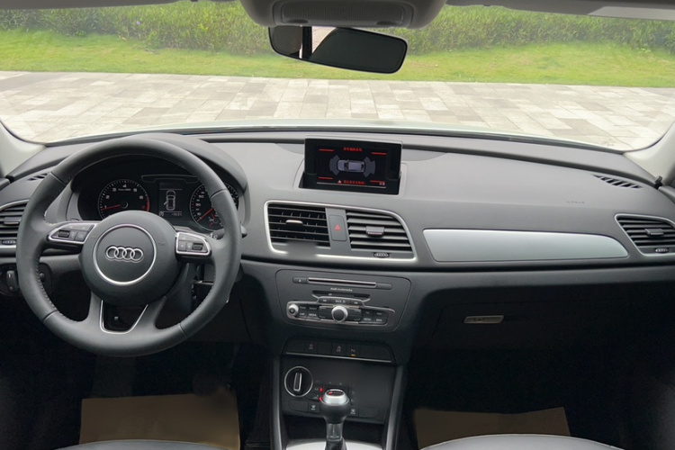 Audi Q3 2018 #15 Audi Q3 2018 car image #15