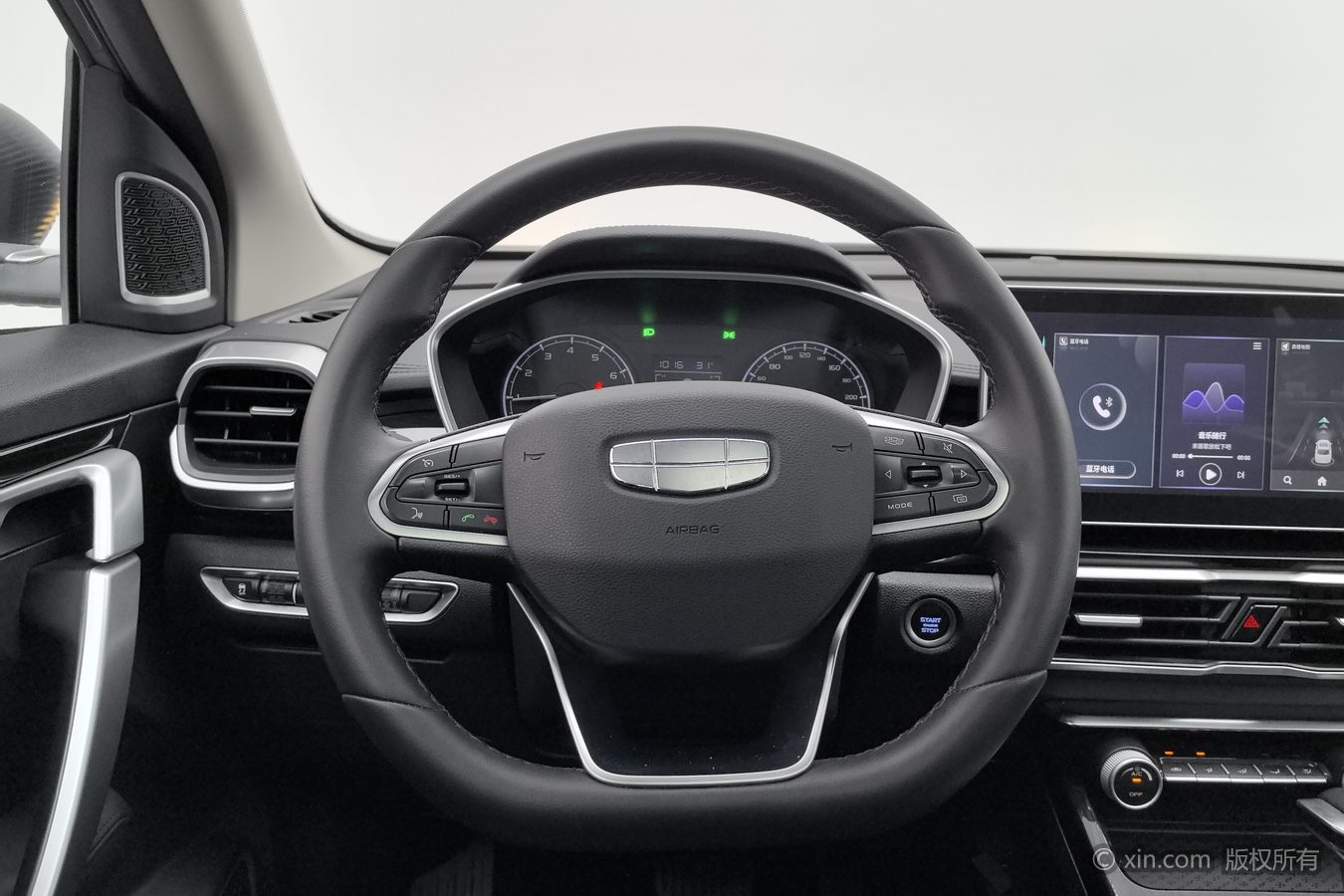 GEELY Coolray 2026 #11 GEELY Coolray 2026 car image #11