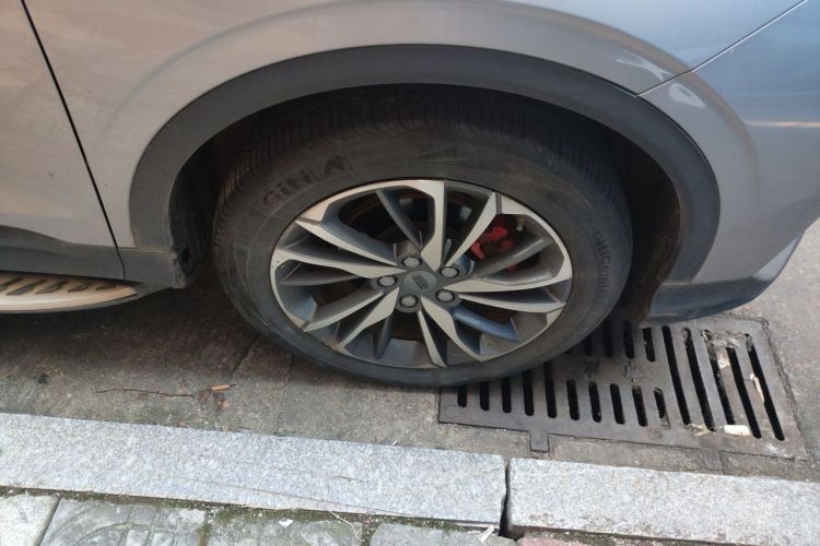 GEELY Coolray 2021 car image #6