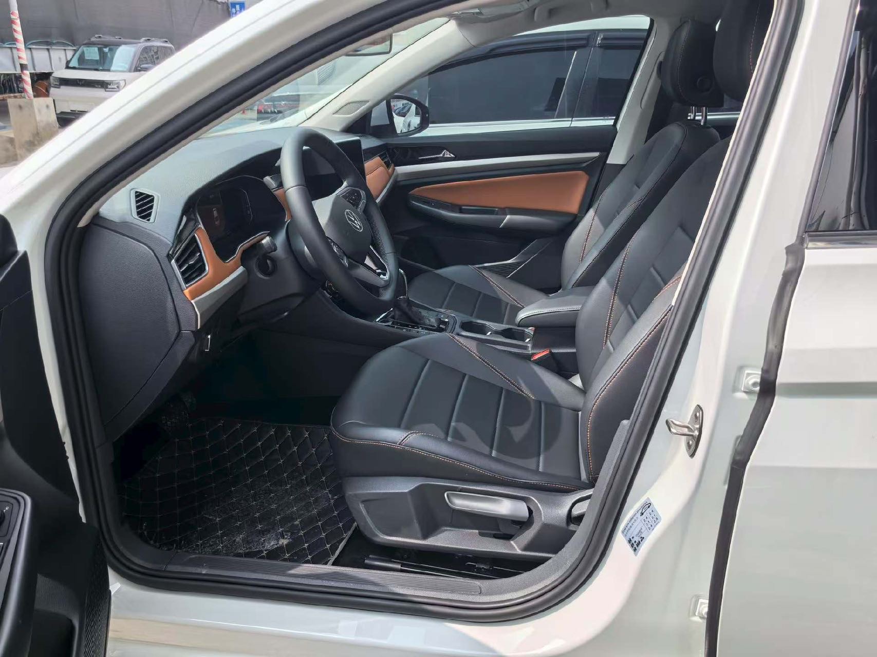 Volkswagen Bora 2023 car image #8