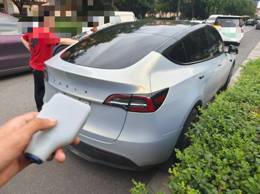 Tesla Model Y 2022 #3 Tesla Model Y 2022 car image #3