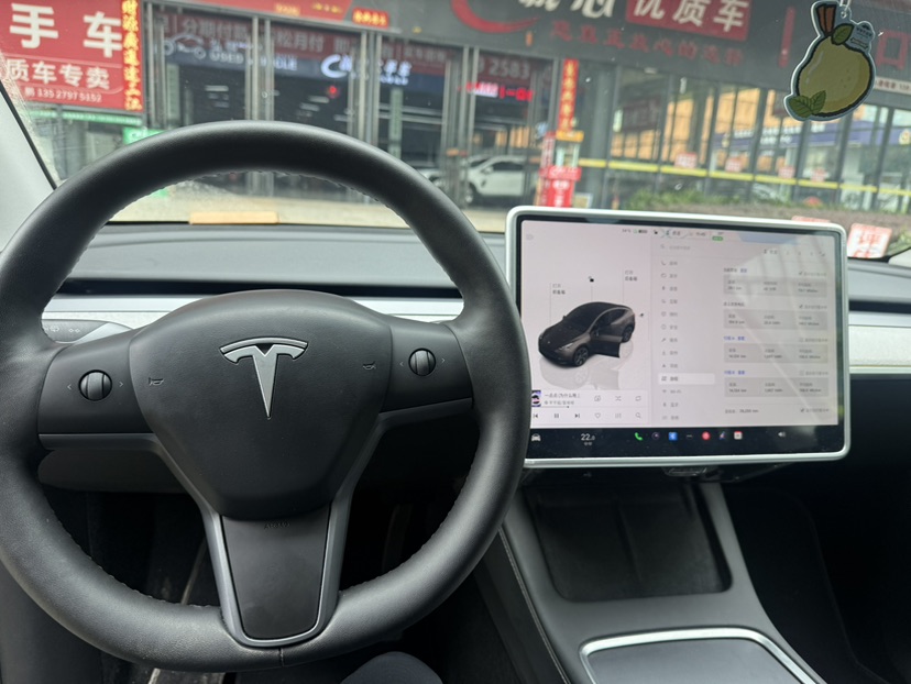 Tesla Model Y 2024 car image #5