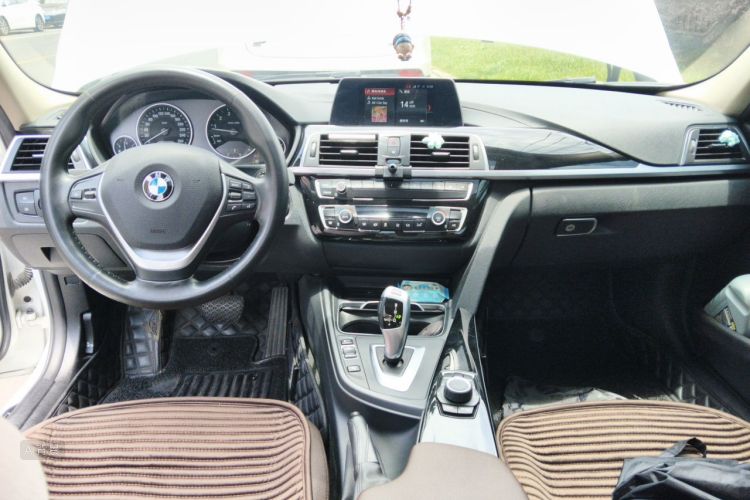 BMW 3 Series 2018 #11 BMW 3 Series 2018 car image #11