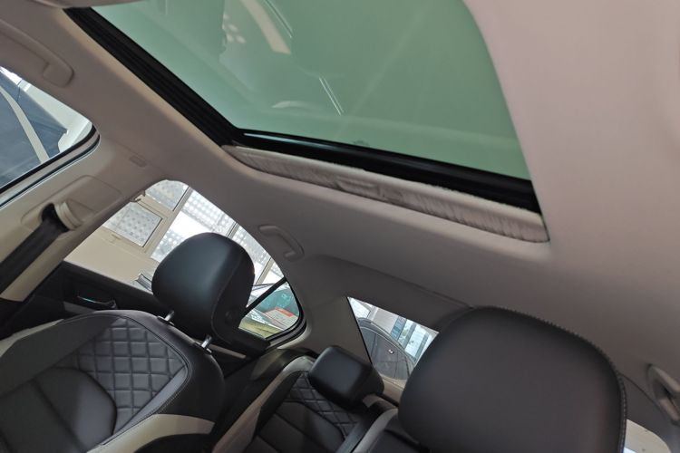 Volkswagen Bora 2025 car image #18