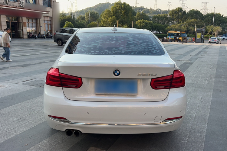 BMW 3 Series 2017 #8 BMW 3 Series 2017 immagine di auto #8