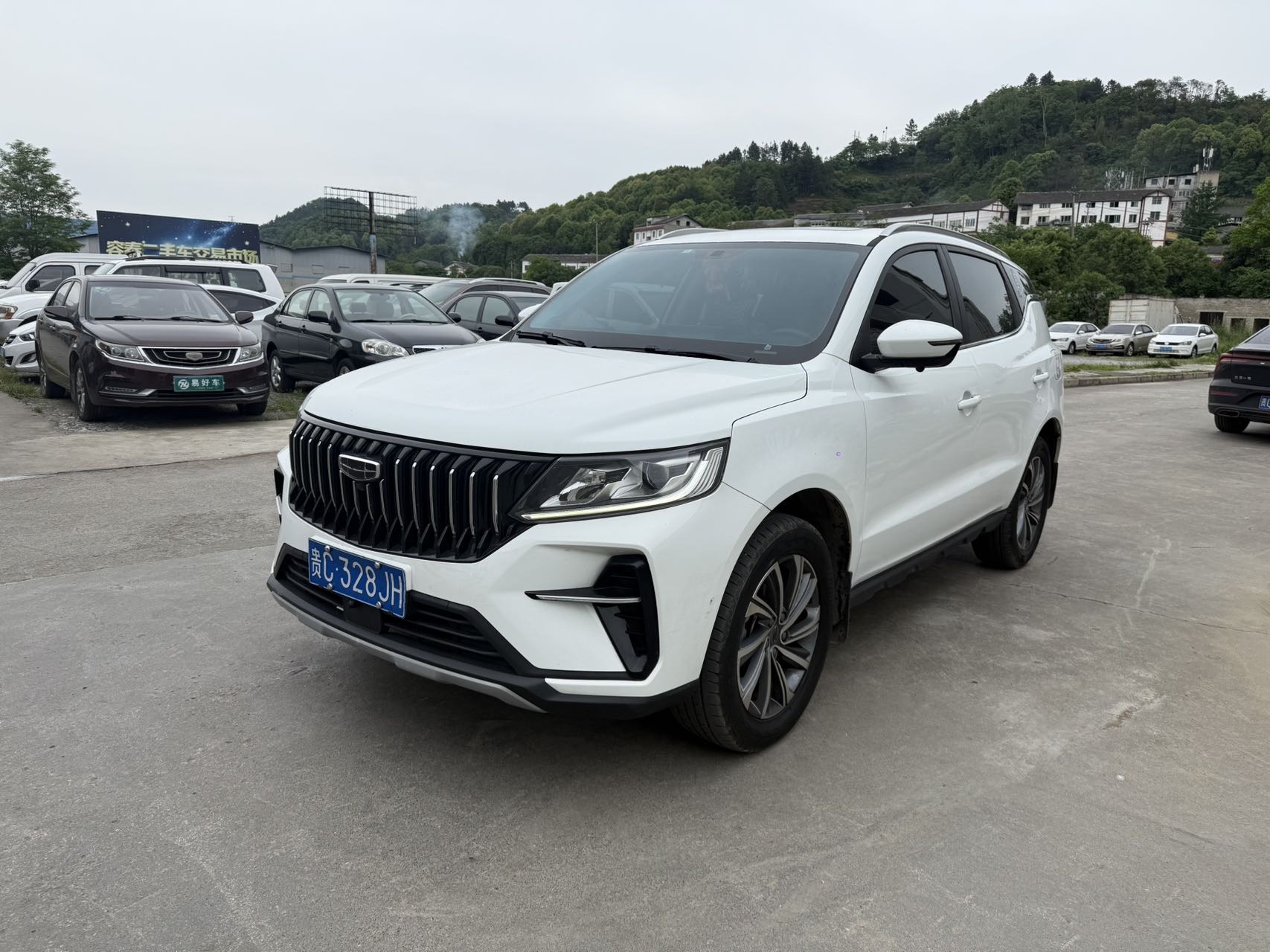 GEELY Vision X6 2023 car image 