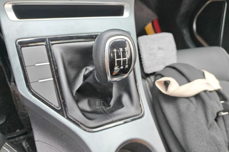 GEELY Emgrand 2020 car image #14