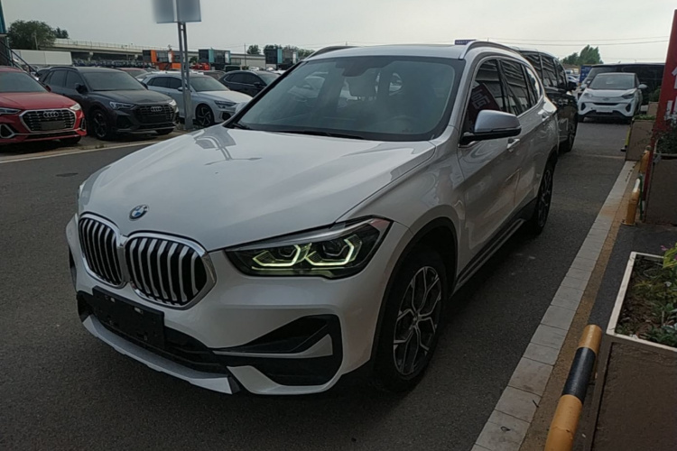 BMW X1 2022 #2 BMW X1 2022 car image #2