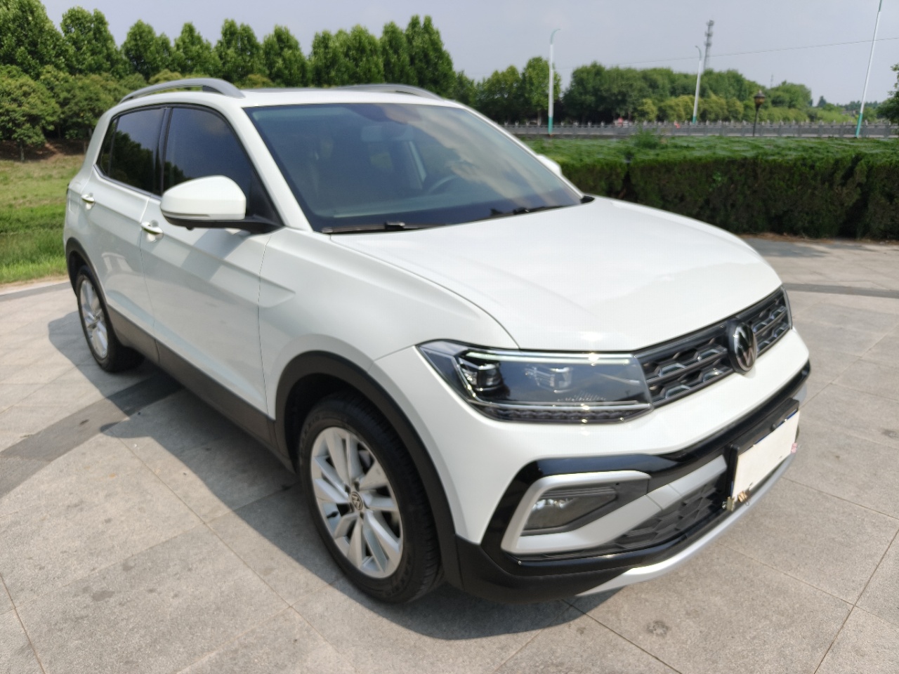 Volkswagen T-Cross 2023 #3 Volkswagen T-Cross 2023 car image #3