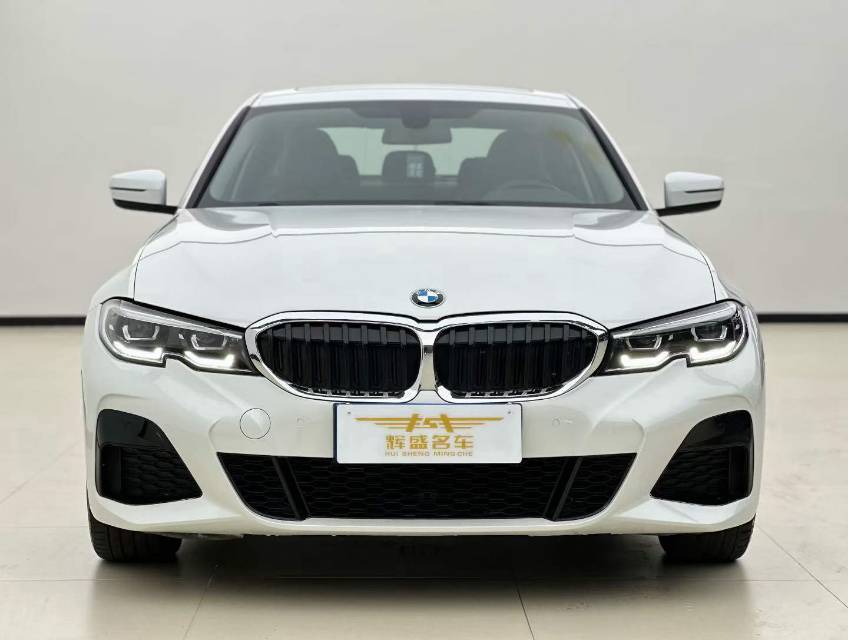 BMW 3 Series 2022 car image 