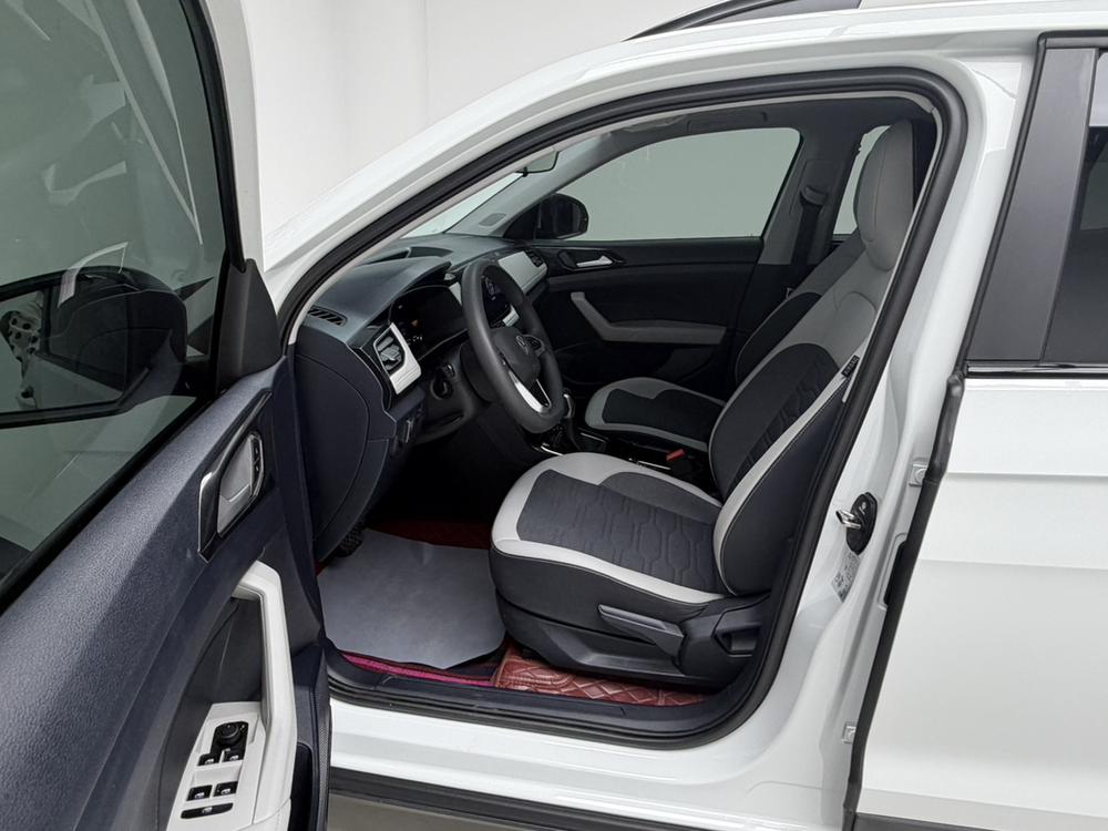 Volkswagen Tharu 2025 car image #13