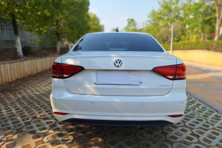 Volkswagen Lavida 2020 car image #7