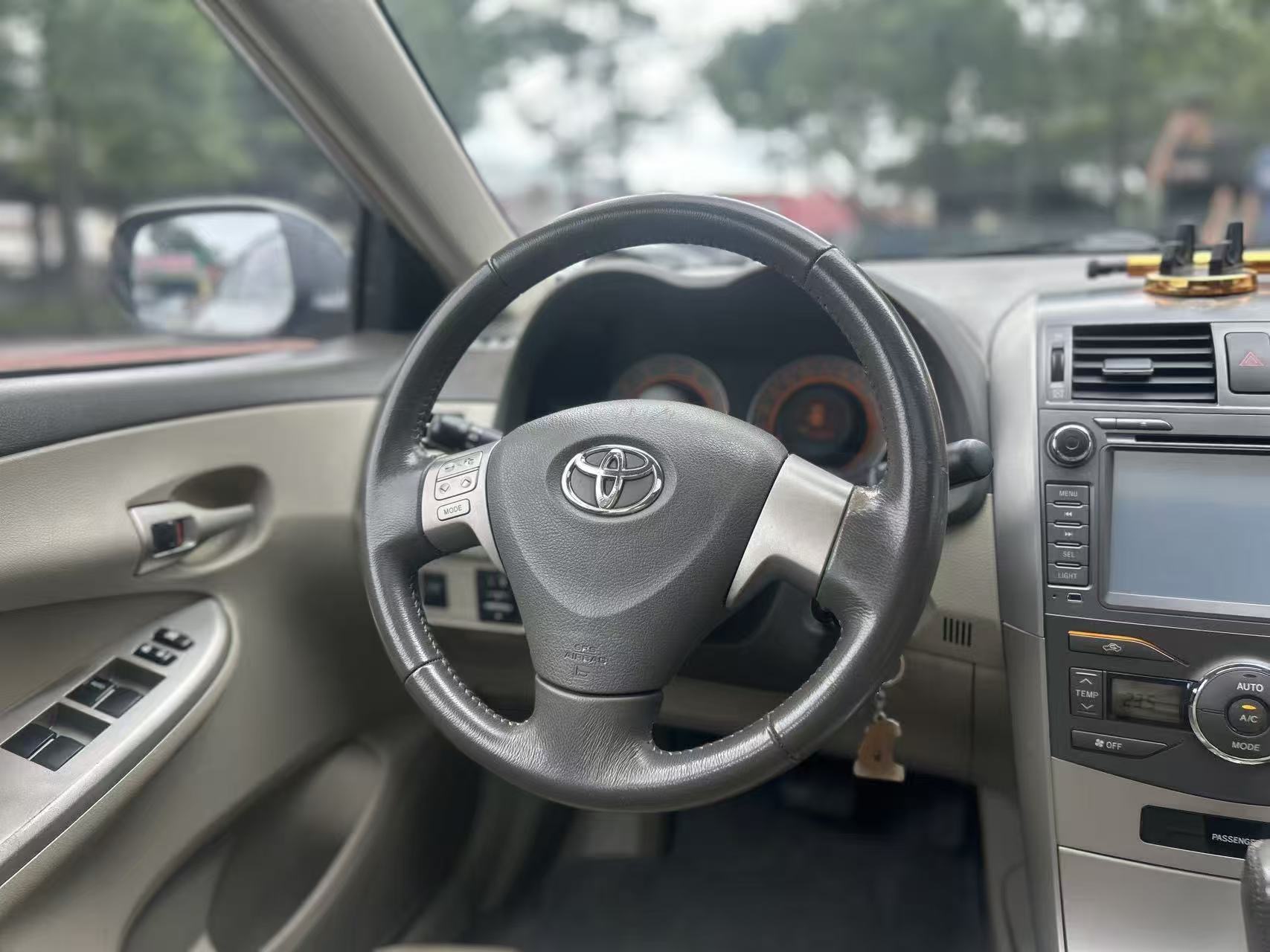 Toyota Corolla 2010 car image #9