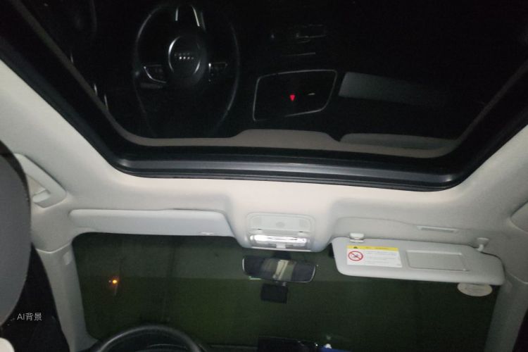 Audi Q3 2018 car image #20