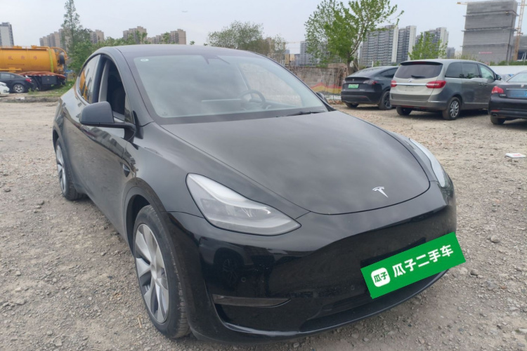 Tesla Model Y 2021 #4 Tesla Model Y 2021 car image #4