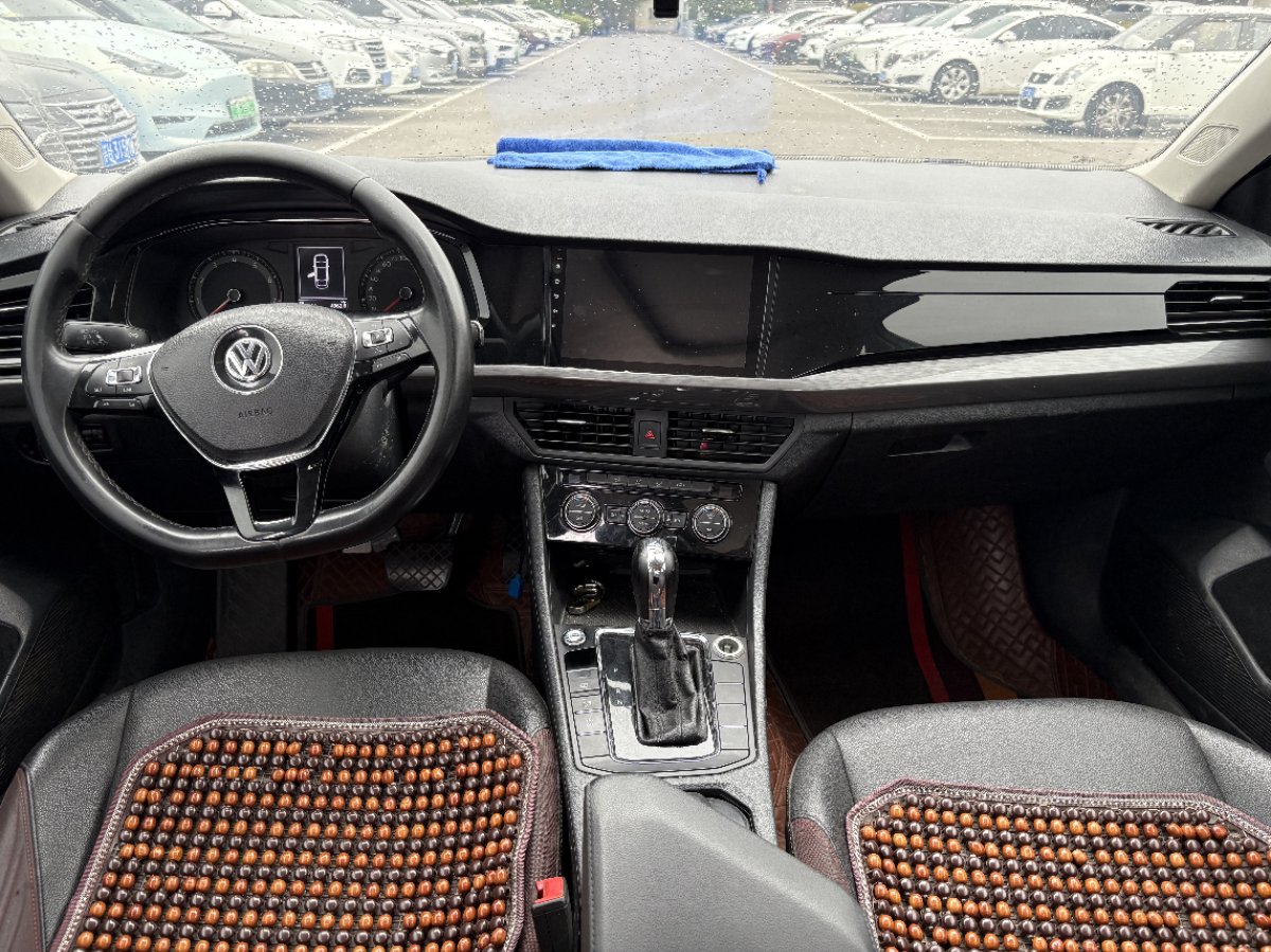 Volkswagen Bora 2019 car image #6