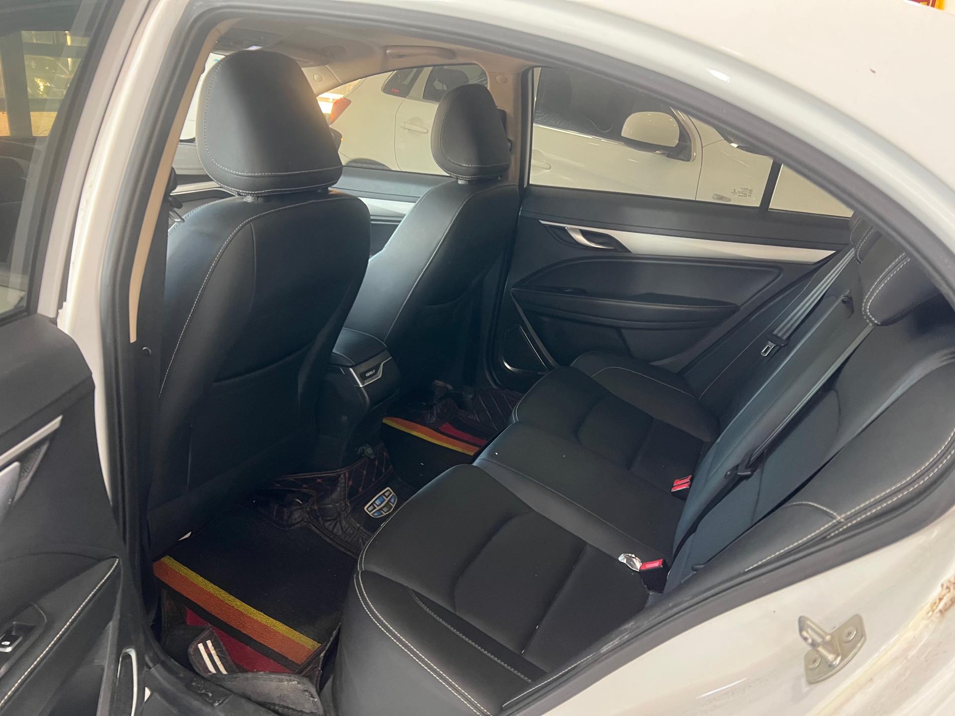GEELY Emgrand 2018 car image #7