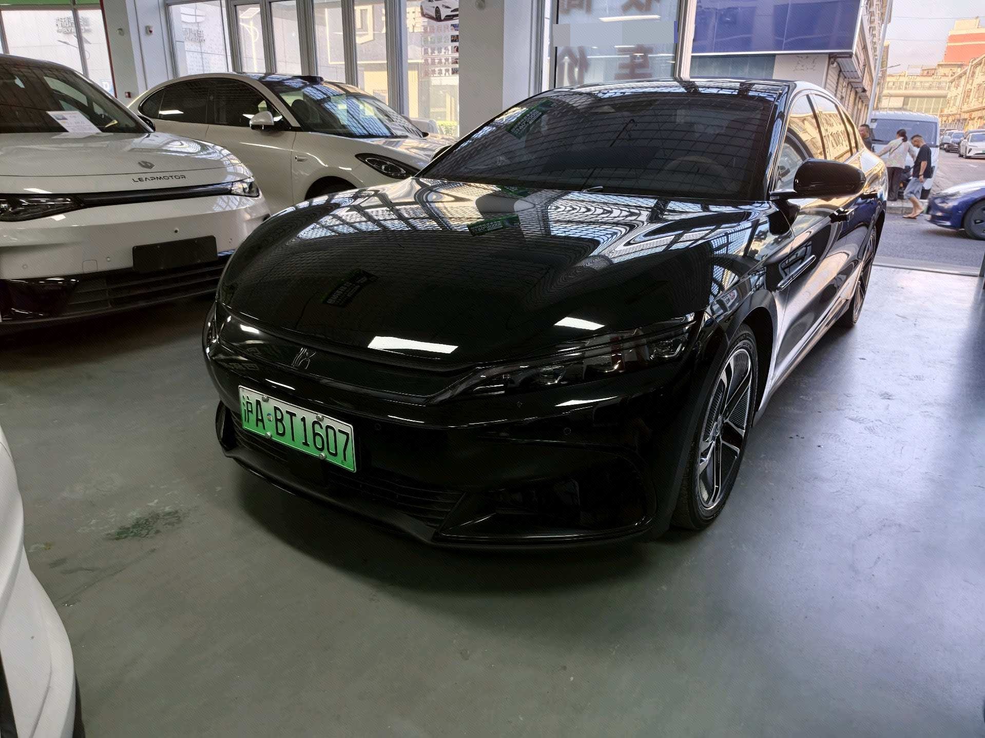 BYD Han 2023 immagine di auto 