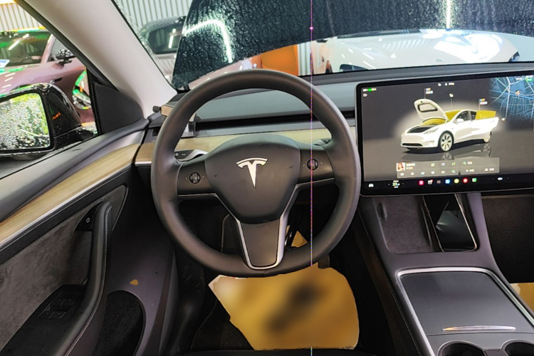 Tesla Model Y 2023 #11 Tesla Model Y 2023 car image #11