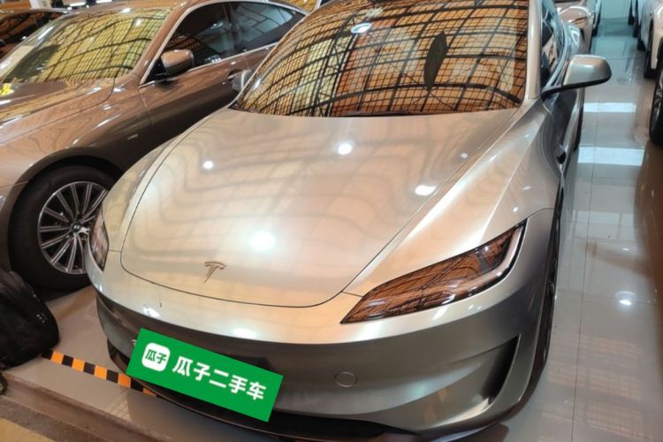 Tesla Model 3 2024 car image #3