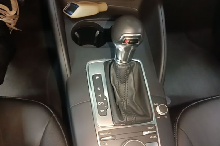 Audi A3 2018 #14 Audi A3 2018 car image #14