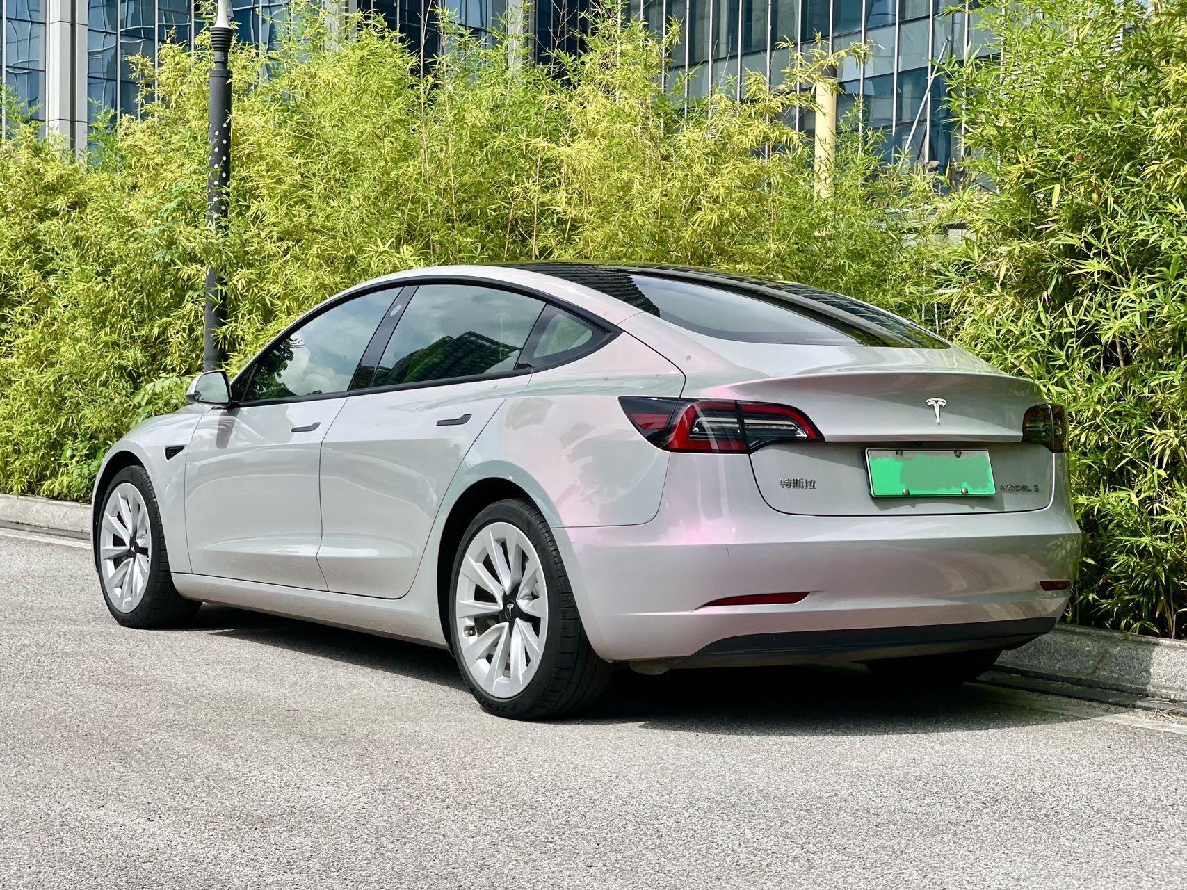 Tesla Model 3 2021 car image #3