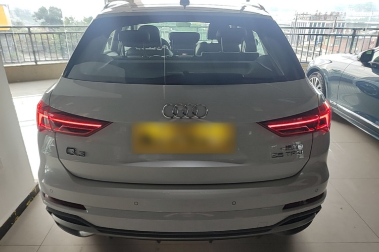 Audi Q3 2023 #6 Audi Q3 2023 car image #6