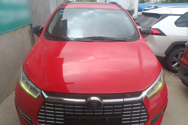 BYD Yuan New Energy 2019 #3 BYD Yuan New Energy 2019 car image #3