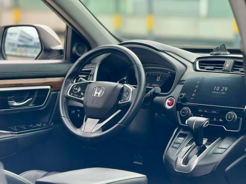 Honda CR-V 2019 car image #3