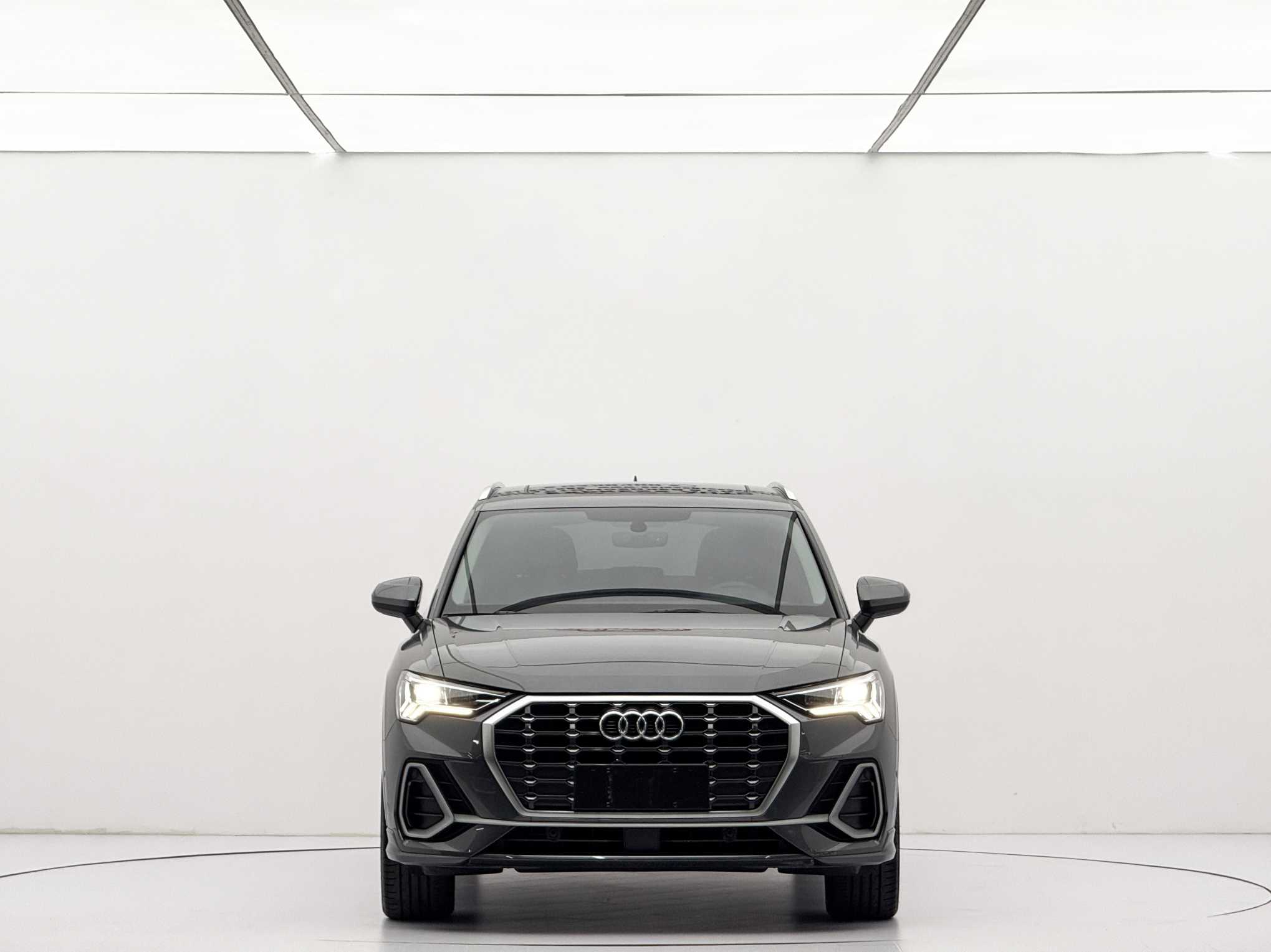 Audi Q3 2023 #6 Audi Q3 2023 car image #6