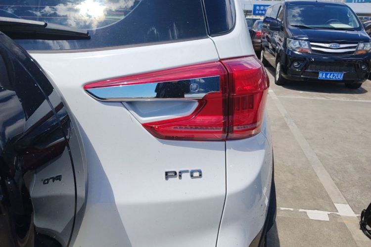 BYD Yuan Pro 2022 #8 BYD Yuan Pro 2022 car image #8