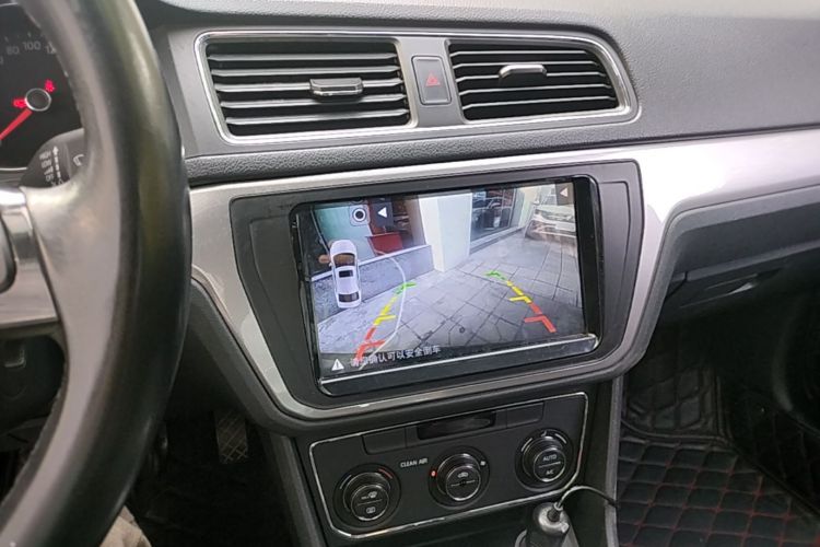 Volkswagen Lavida 2017 car image #13