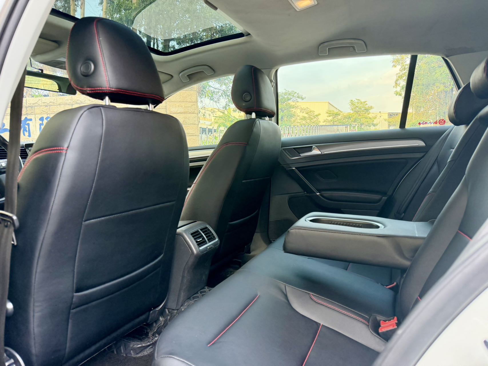 Volkswagen Golf 2016 car image #8