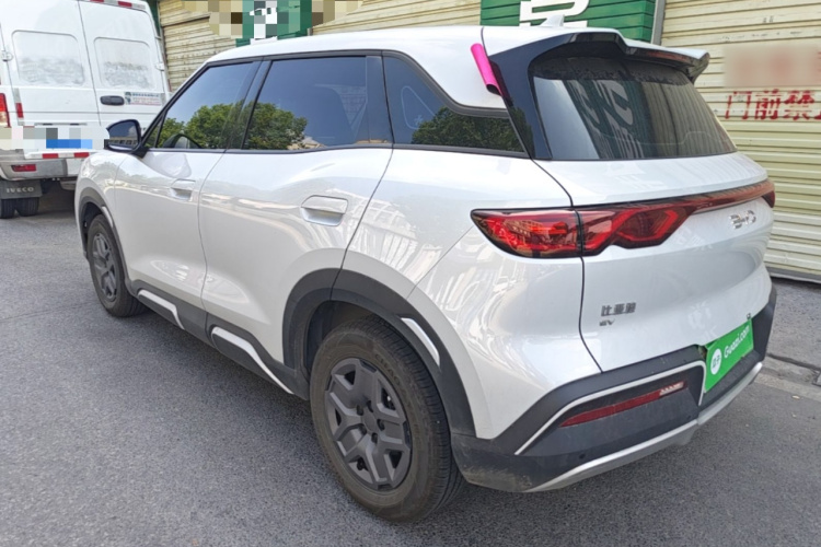 BYD YuanUP 2025 #5 BYD YuanUP 2025 car image #5