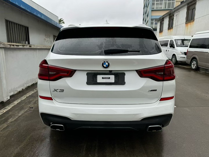 BMW X3 2021 car image #8