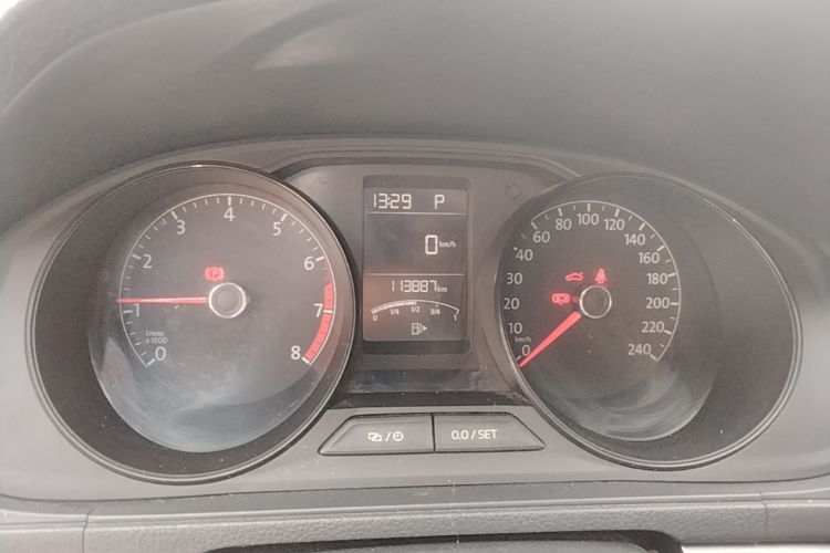 Volkswagen Lavida 2017 car image #16