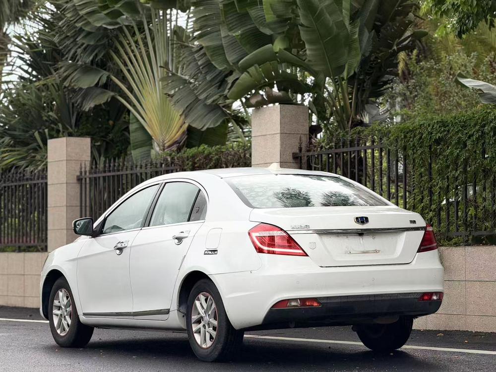 GEELY Emgrand 2016 #4 GEELY Emgrand 2016 car image #4