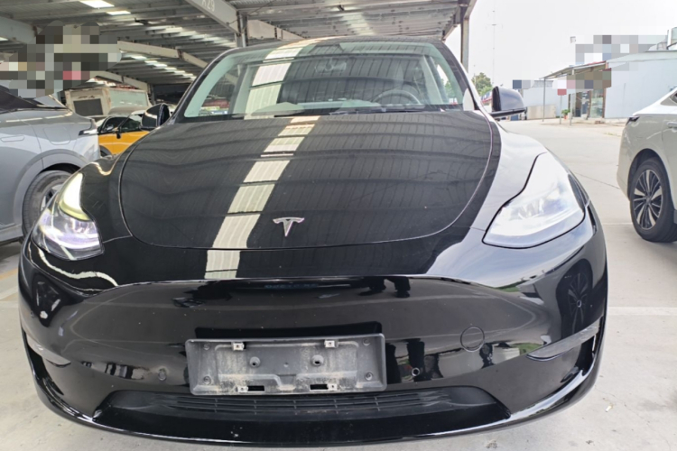 Tesla Model Y 2022 car image #3