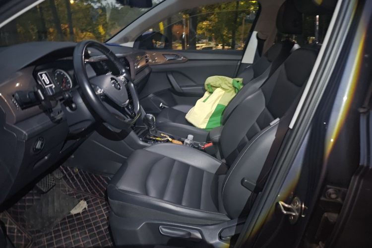 Volkswagen Tharu 2019 #15 Volkswagen Tharu 2019 car image #15