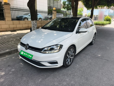 Volkswagen Golf 2020 car image 