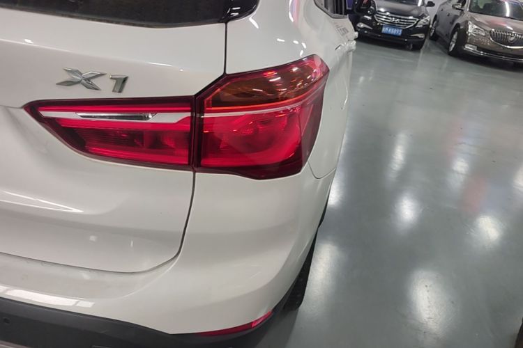 BMW X1 2017 #8 BMW X1 2017 immagine di auto #8
