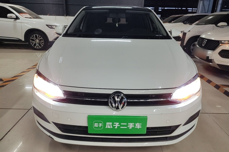 Volkswagen Polo 2021 car image #3