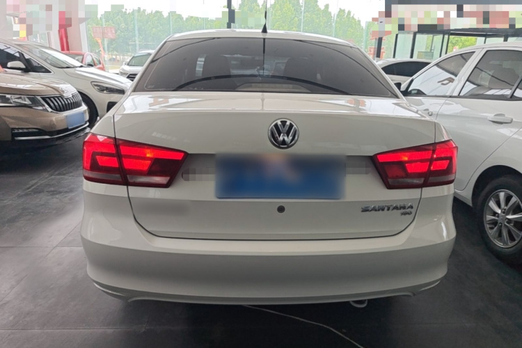 Volkswagen Santana 2017 car image #6